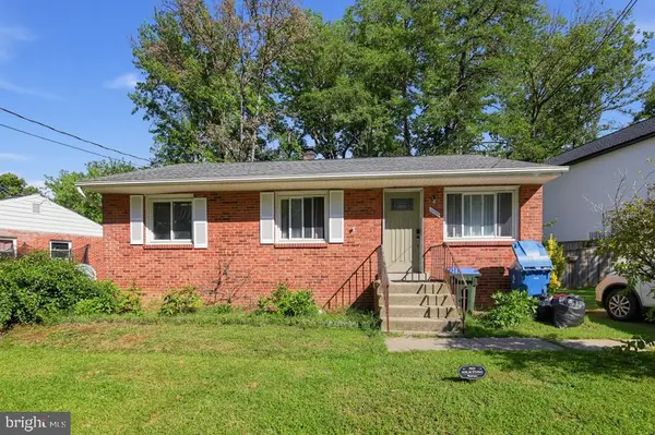 16001 Carroll Ave, WOODBRIDGE, VA 22191