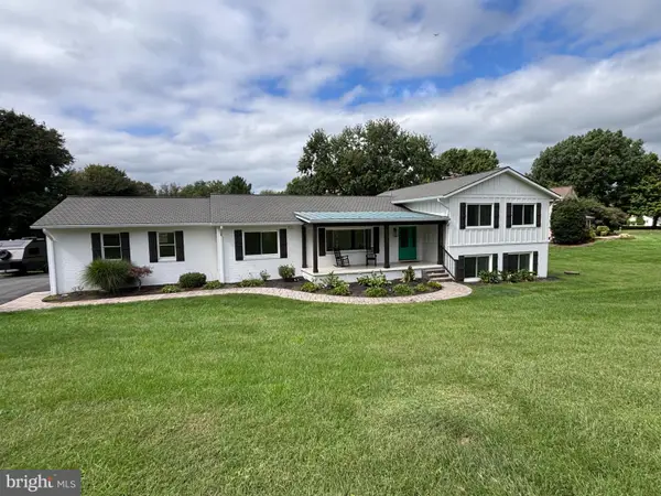 4006 Latham Dr, HAYMARKET, VA 20169