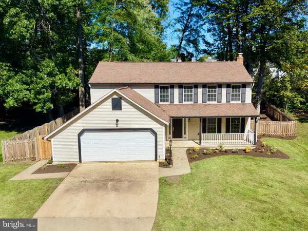 15177 Holleyside Dr, DUMFRIES, VA 22025