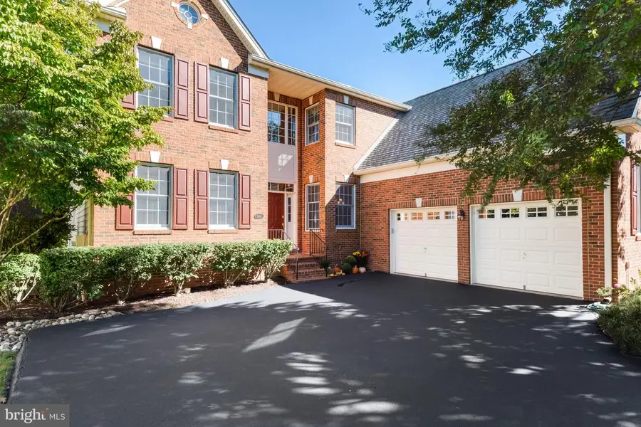 5663 Shoal Creek Dr, Haymarket, VA 20169 - #2