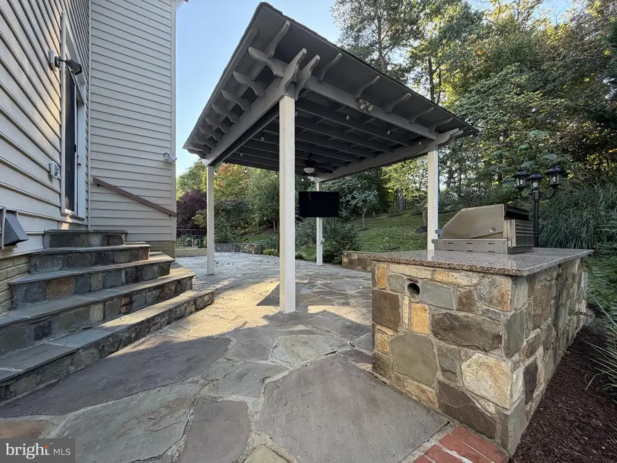 13045 Lashmere Ct, Woodbridge, VA 22192 - #2