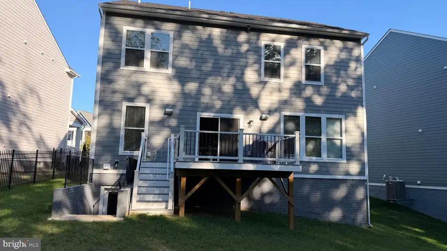2020 Silver Sycamore Ln, Dumfries, VA 22026 - #3