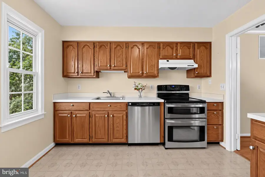 12517 Manchester Way, Woodbridge, VA 22192 - #3
