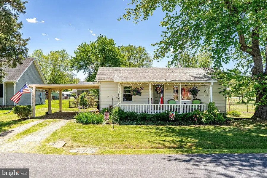 207 8th, Grottoes, VA 24441 - #2