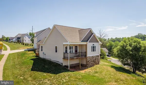 351 Rayann Ln, BROADWAY, VA 22815