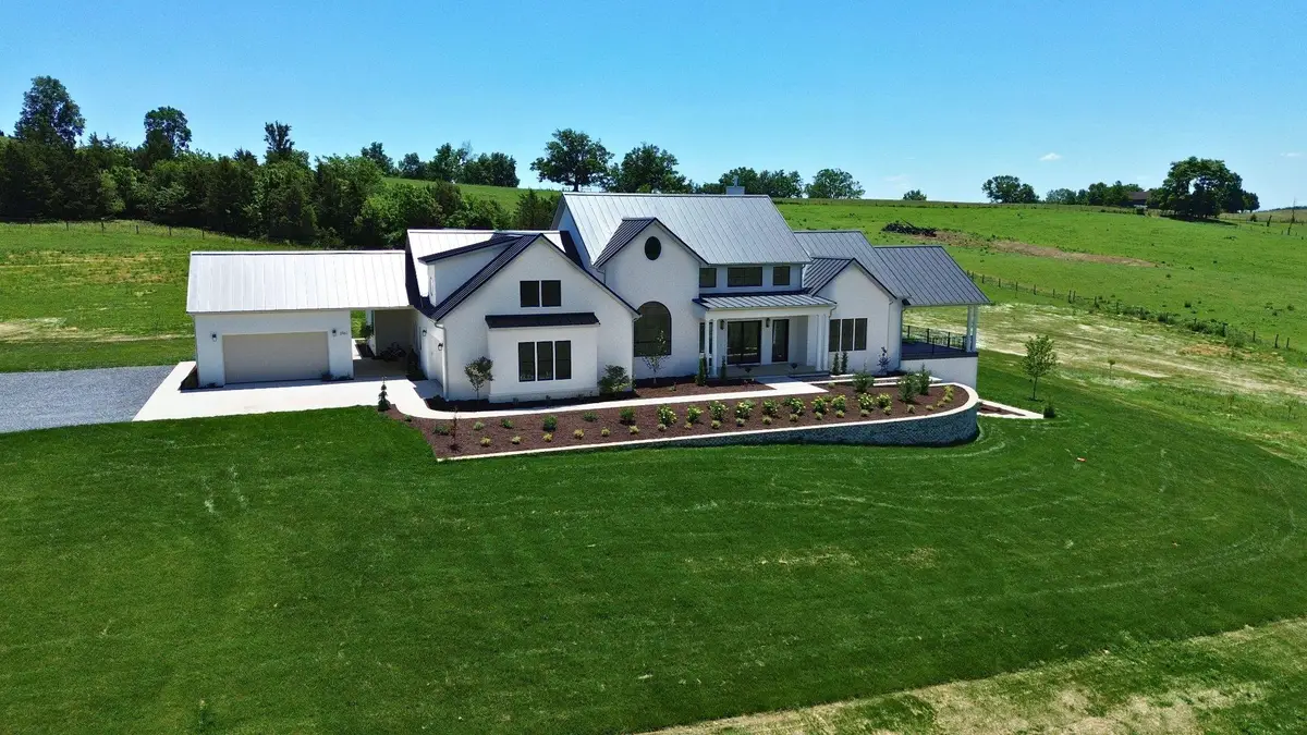 3961 Oak Ridge Rd, Mount Crawford, VA 22841 - #1