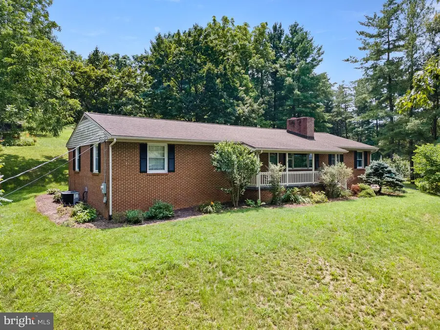 6814 Singers Glen Rd, Central, VA 22802 - #2