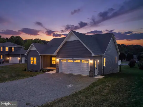 1960 E Saw Mill Ct, MCGAHEYSVILLE, VA 22840