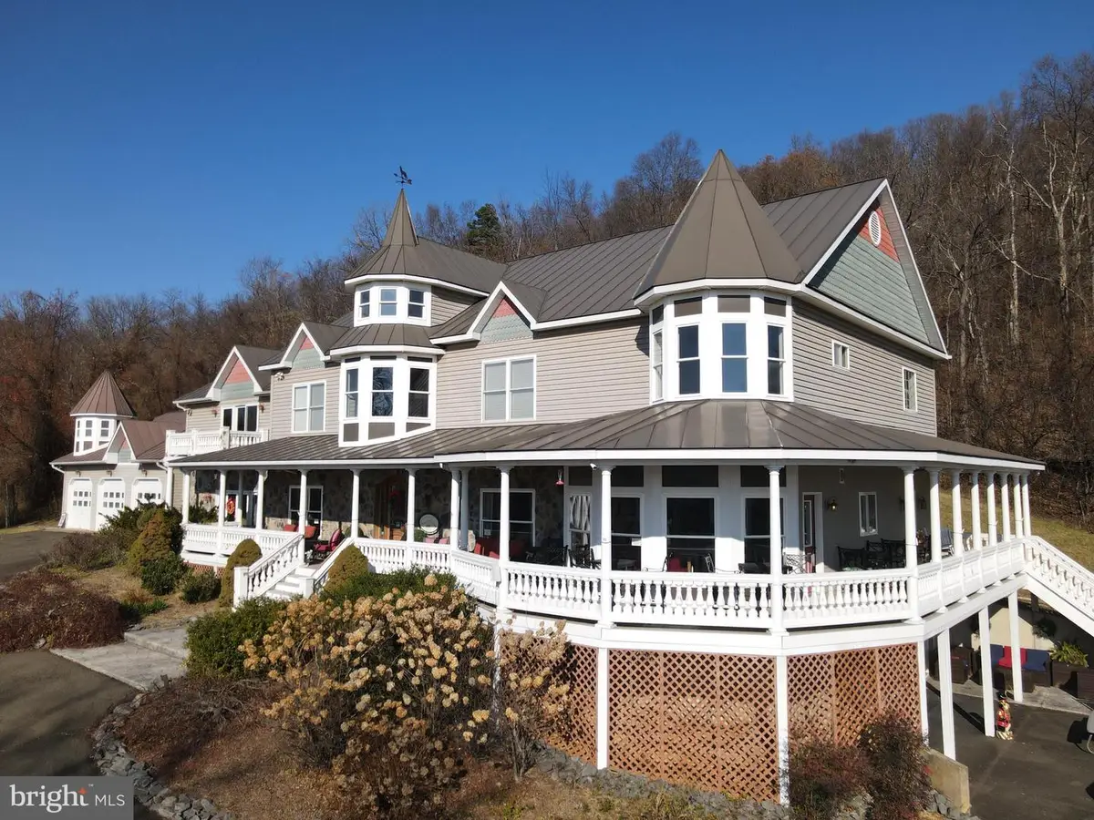 65 Clark Ln, Washington, VA 22747 - Image #1