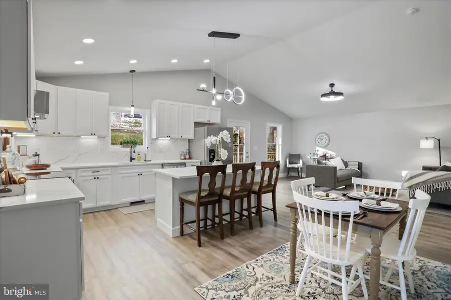 130 Highland Way, Chester Gap, VA 22623 - Image #3