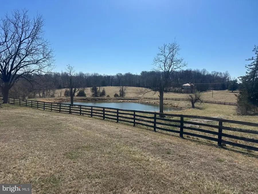 40 Battle Mountain Rd, Amissville, VA 20106 - #2