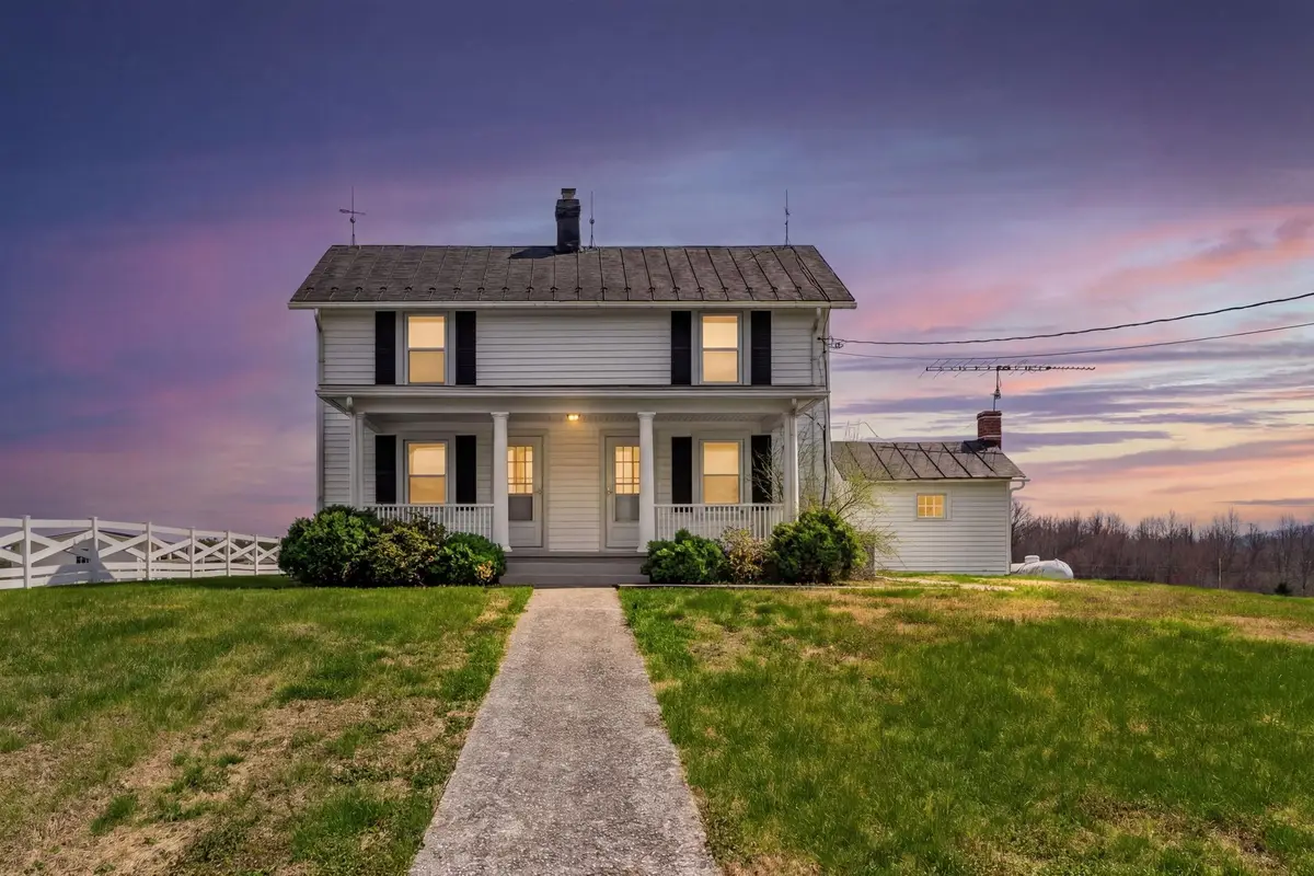 57 School House Rd, Washington, VA 22747 - #1