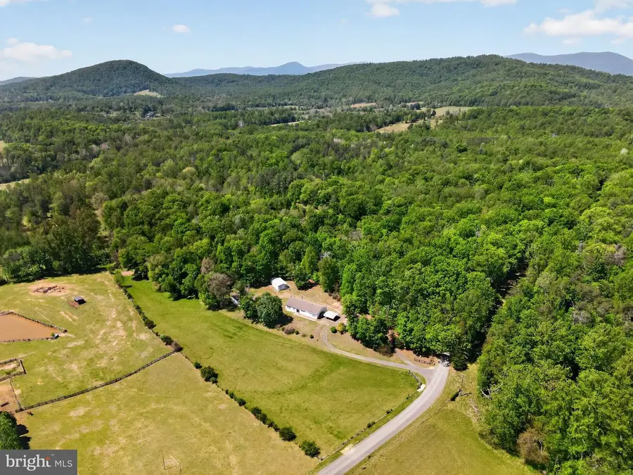 178 Lizzie Mills Rd, Castleton, VA 22716 - #3