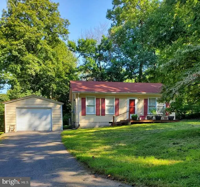 144 Hunter Ave, Chester Gap, VA 22623 - #1