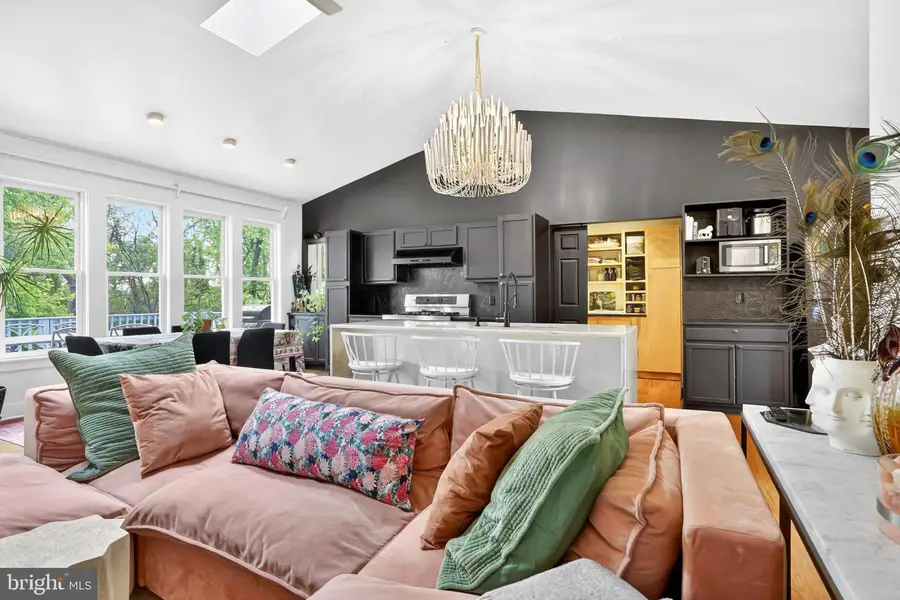 339 Piedmont Ave, Washington, VA 22747 - #3