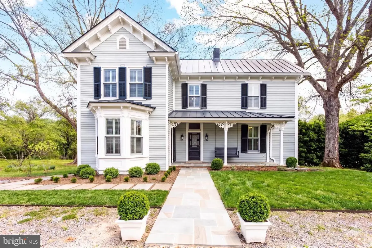 558 Gay St, Washington, VA 22747 - #1