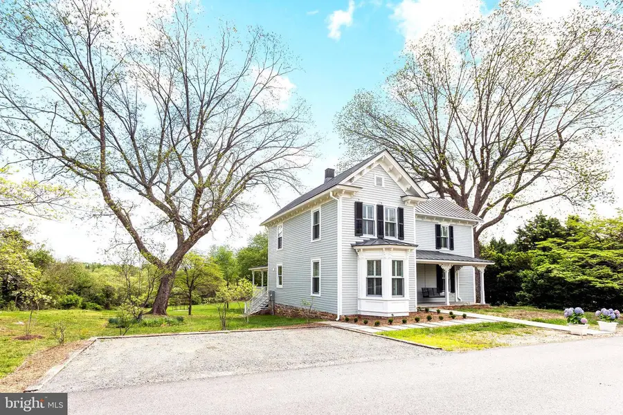 558 Gay St, Washington, VA 22747 - #2