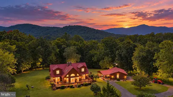 15 La Lune Ln, SPERRYVILLE, VA 22740