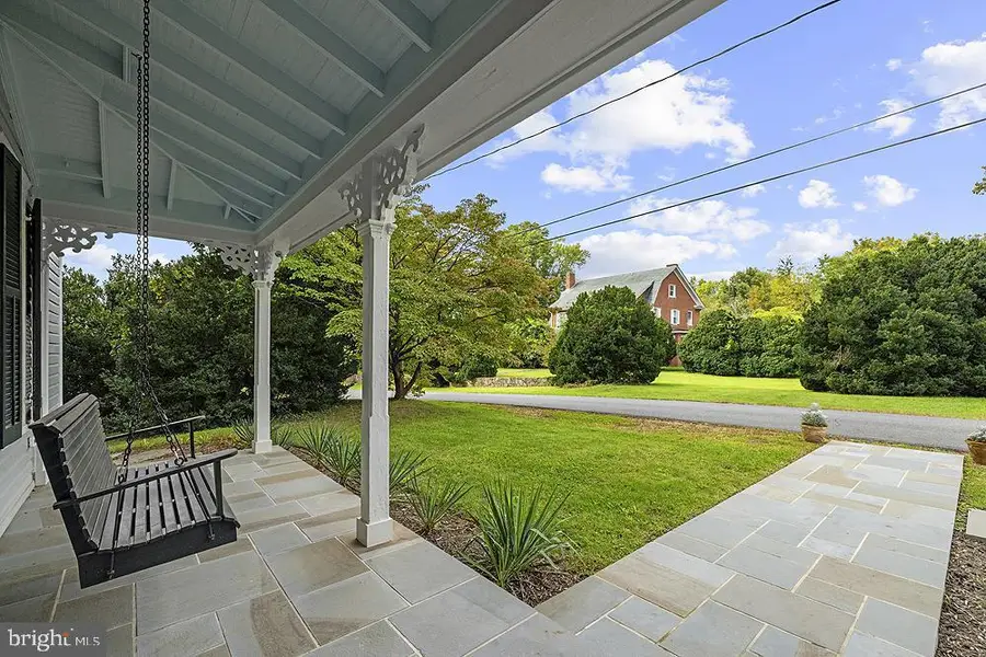 558 Gay St, Washington, VA 22747 - #3