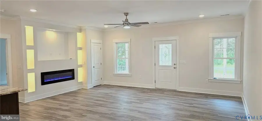 630 Lake View Ter, Warsaw, VA 22572 - #3