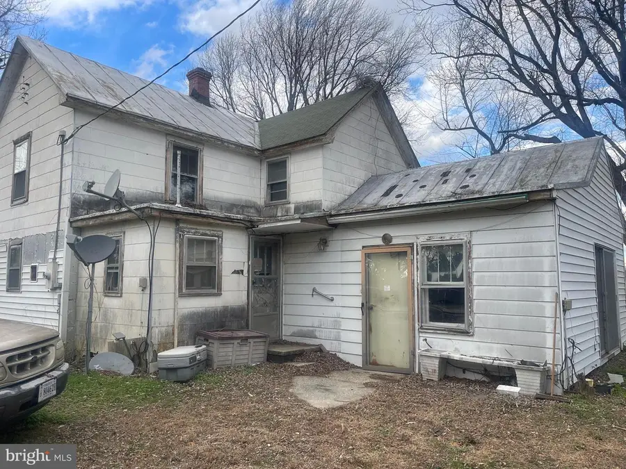 1929 Rich Neck Rd, Warsaw, VA 22572 - Image #2