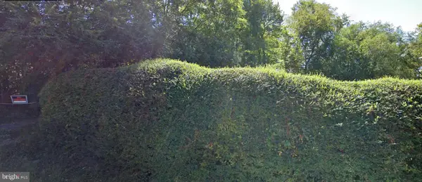 1412 W Johnson St, STAUNTON, VA 24401