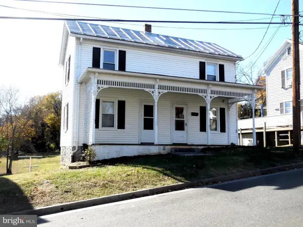 359 W Spring St, WOODSTOCK, VA 22664