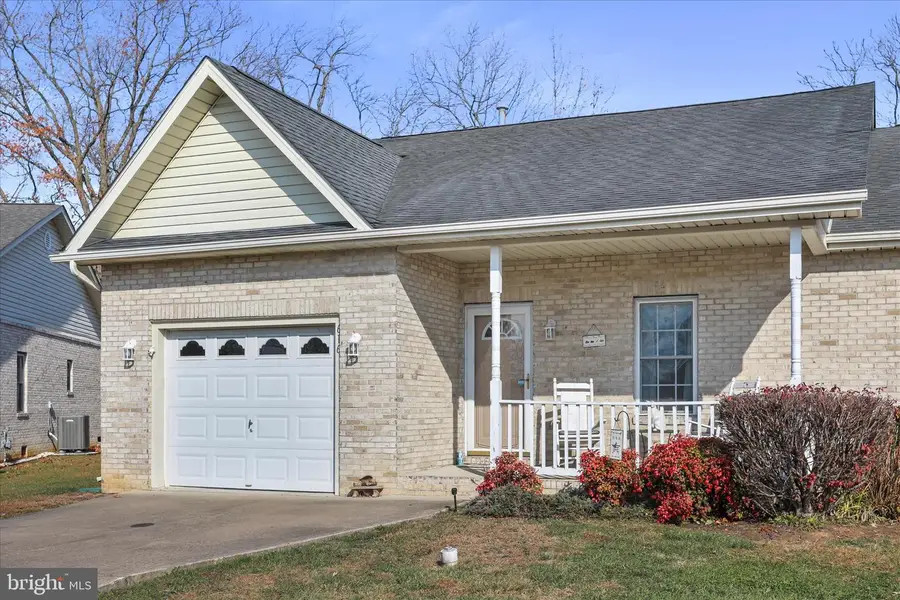 616 Allegheny Cir, Woodstock, VA 22664 - Image #2