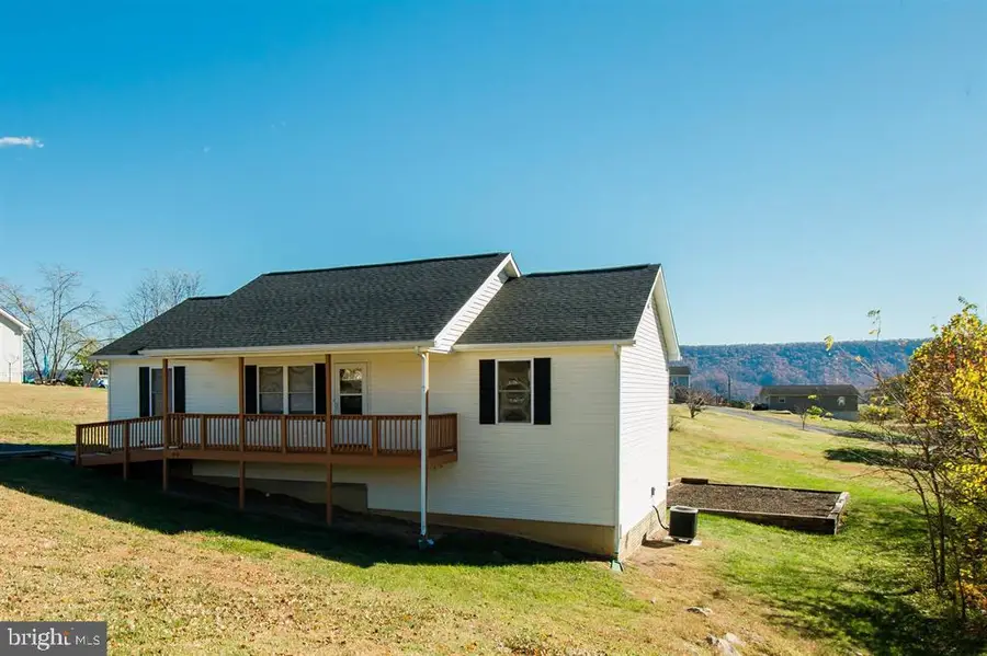 446 Summit N, Woodstock, VA 22664 - Image #2
