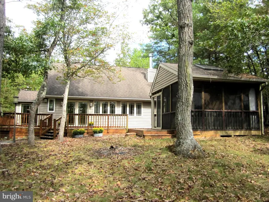 17 Davis Ct, Basye, VA 22810 - Image #2