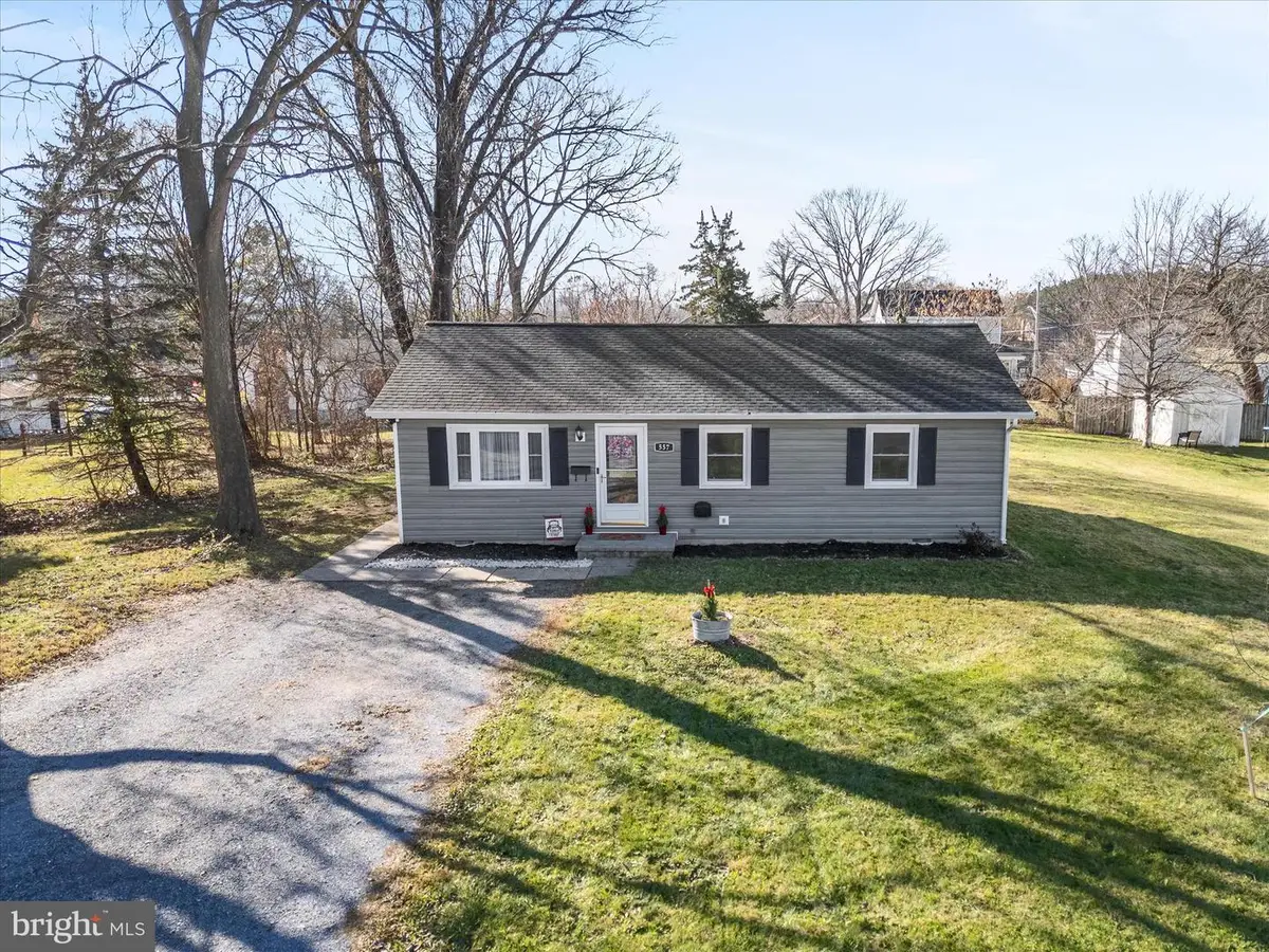 557 Ash St, Strasburg, VA 22657 - Image #1
