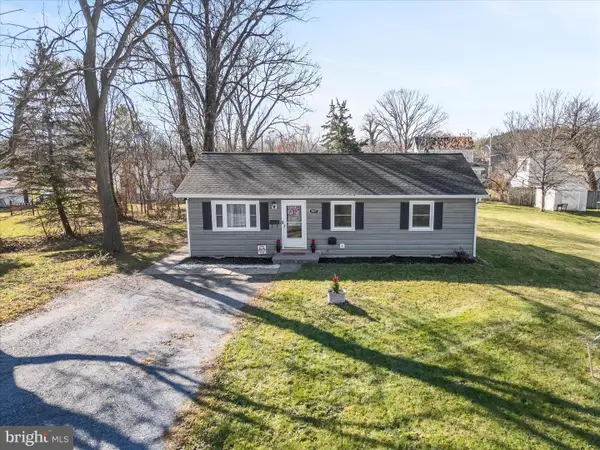 557 Ash St, STRASBURG, VA 22657