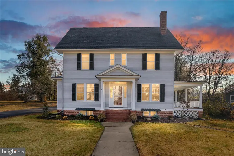 422 N Main St, Woodstock, VA 22664 - Image #2