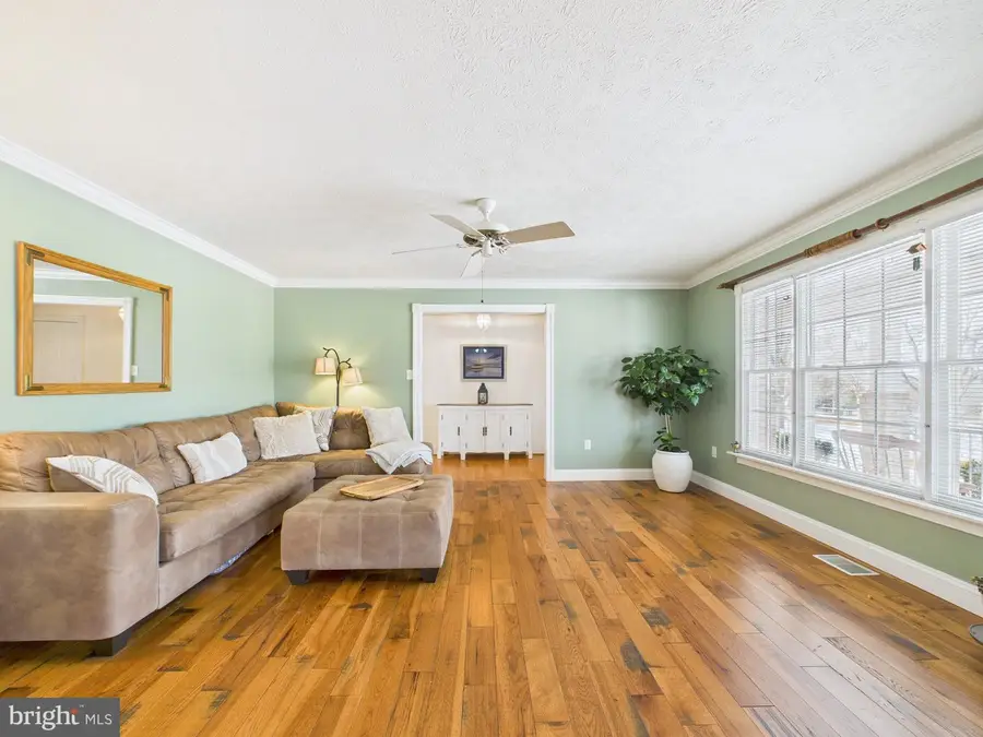 56 Smoot Rd, Woodstock, VA 22664 - Image #3