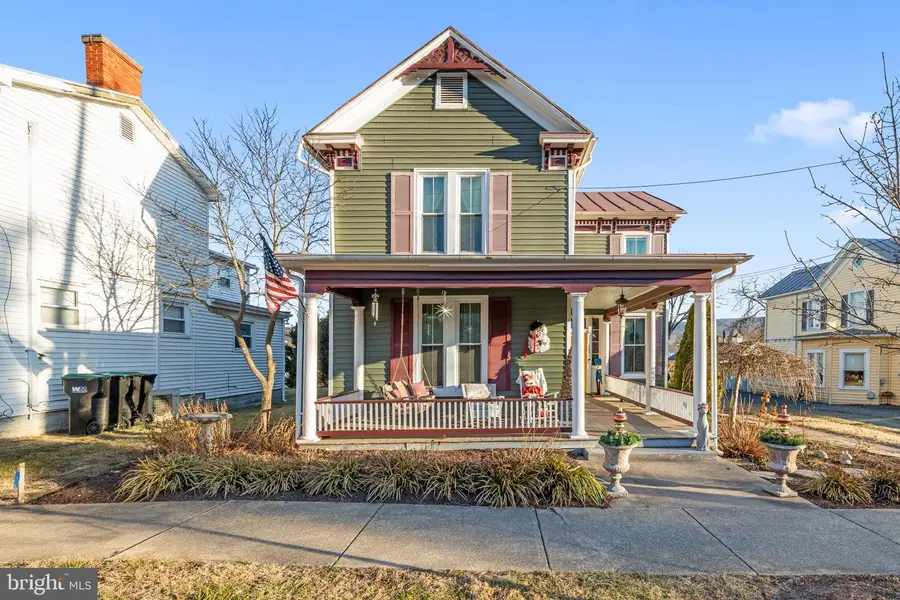 207 S Muhlenberg St, Woodstock, VA 22664 - Image #2