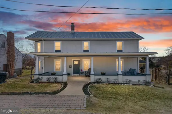445 Ash St, STRASBURG, VA 22657