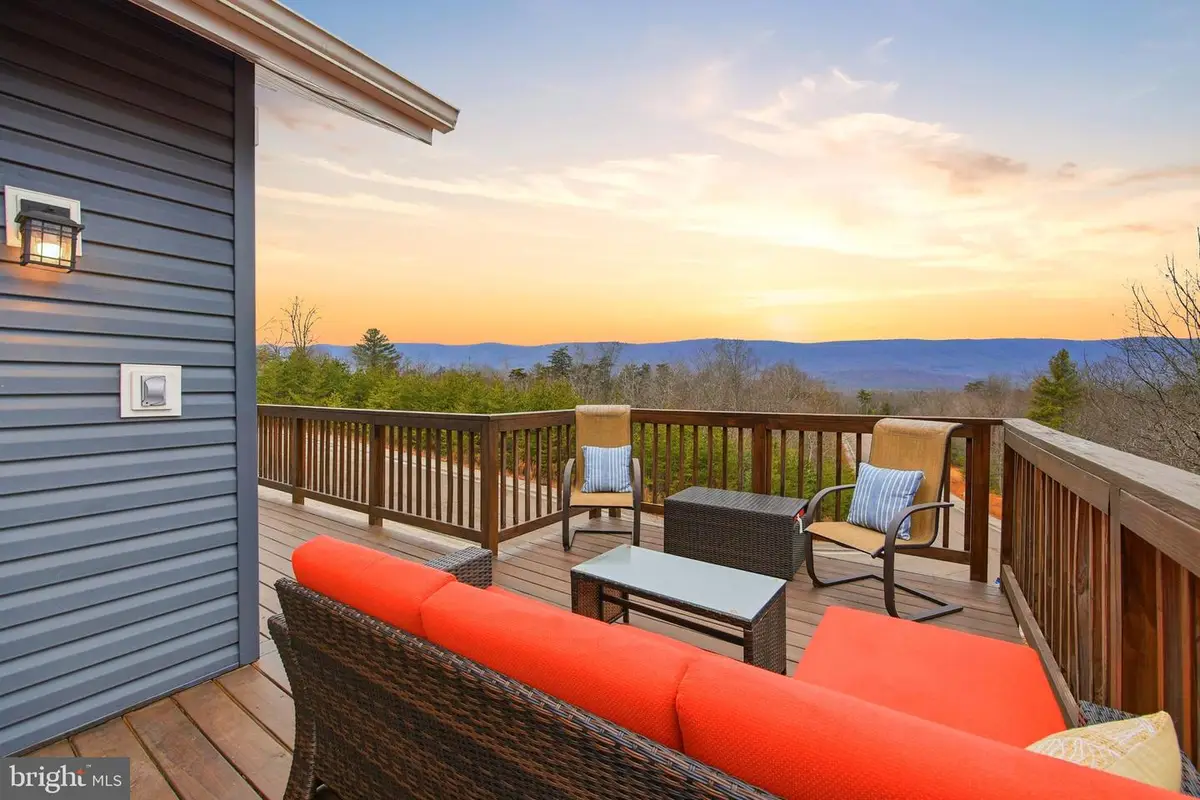 4 Creek Valley Dr, Basye, VA 22810 - Image #1