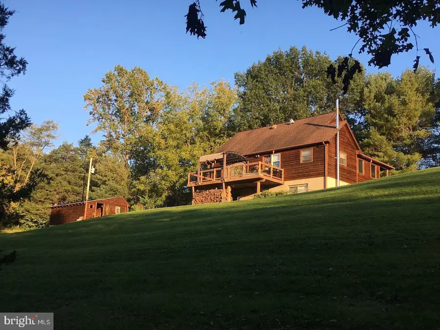 121 Spiker Ln, Strasburg, VA 22657 - Image #2