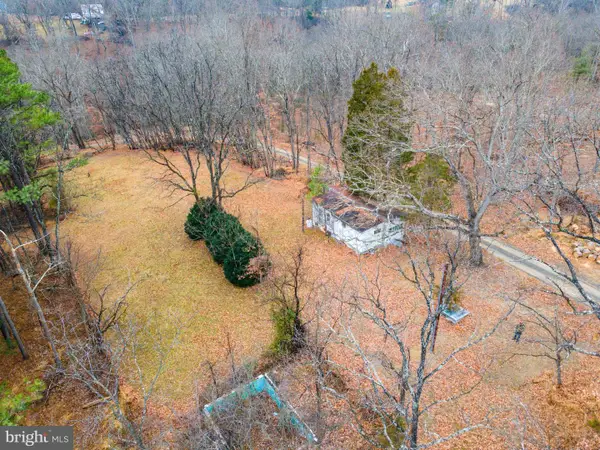 362 Riverview Dr, MAURERTOWN, VA 22644