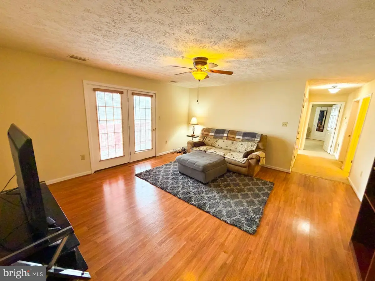 1292 Ox Rd #f-9, Woodstock, VA 22664 - Image #1