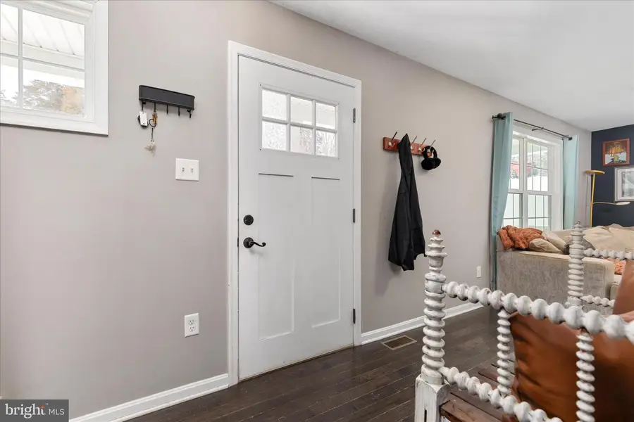 318 Newman St, Strasburg, VA 22657 - Image #3