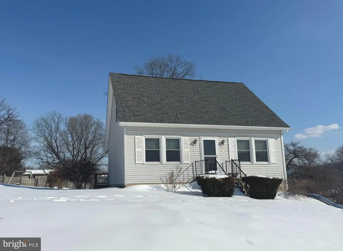 358 W Spring St, Woodstock, VA 22664 - Image #1