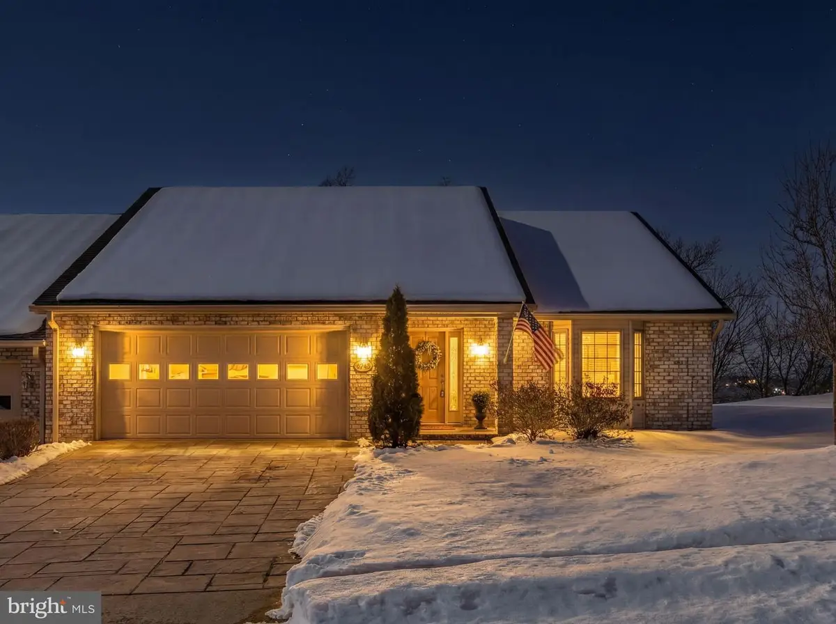 148 Daniel Ct, Strasburg, VA 22657 - Image #1