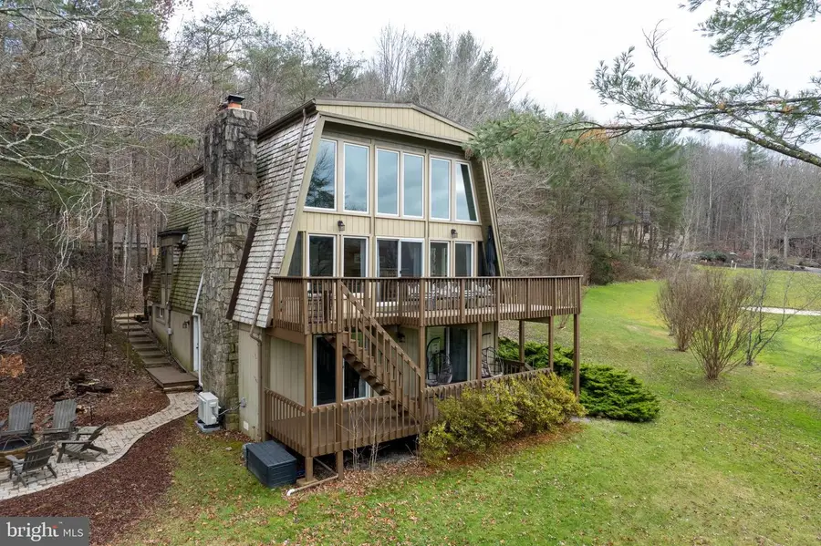 1667 Fairway Dr, Basye, VA 22810 - Image #3