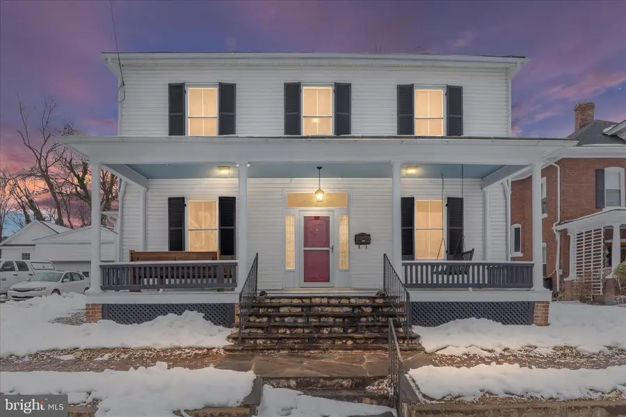 316 S Muhlenberg St, Woodstock, VA 22664 - #2