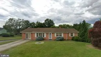 623 W Spring St, WOODSTOCK, VA 22664