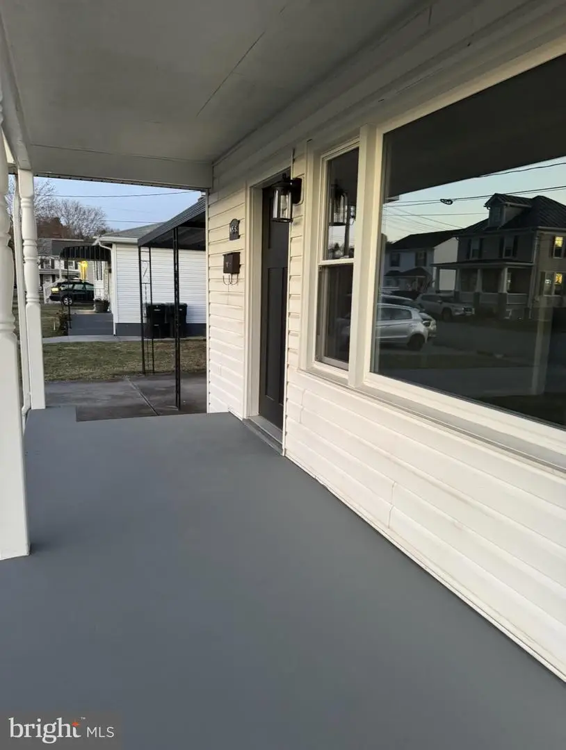 156 N Funk St, Strasburg, VA 22657 - #3