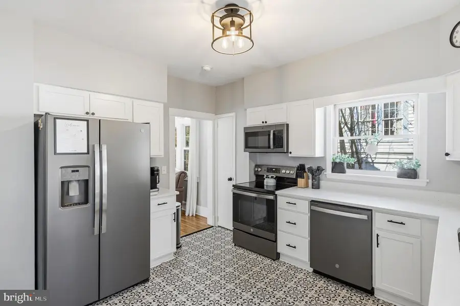 224 N Church St, Woodstock, VA 22664 - #3