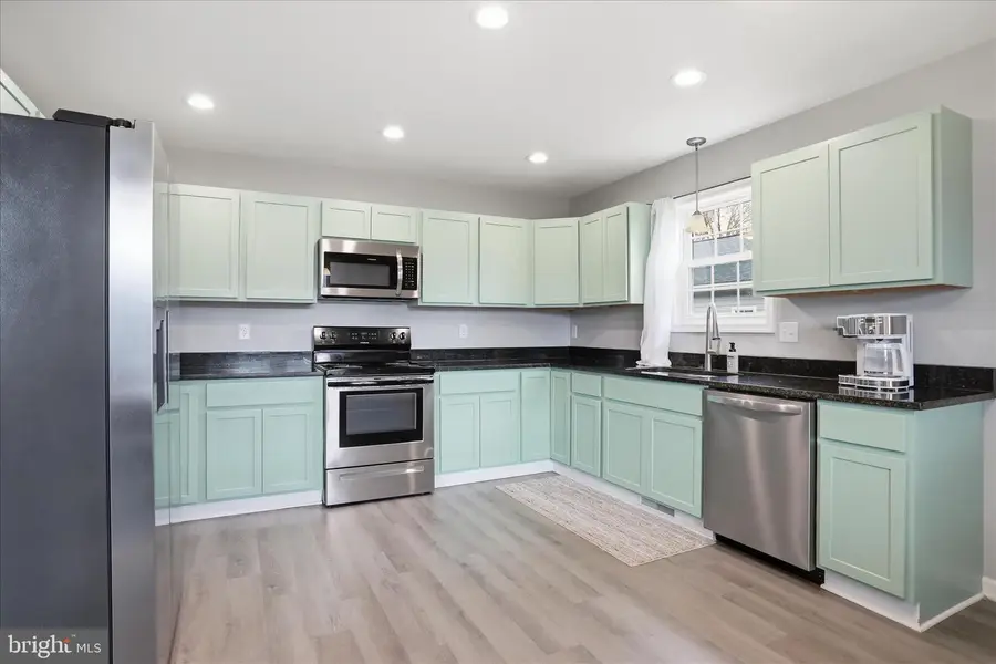 6131 Moore Ave, Mount Jackson, VA 22842 - #2