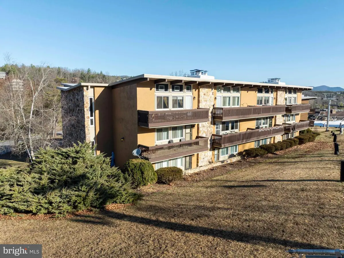 1814-#327 Fairway #327, Basye, VA 22810 - #1